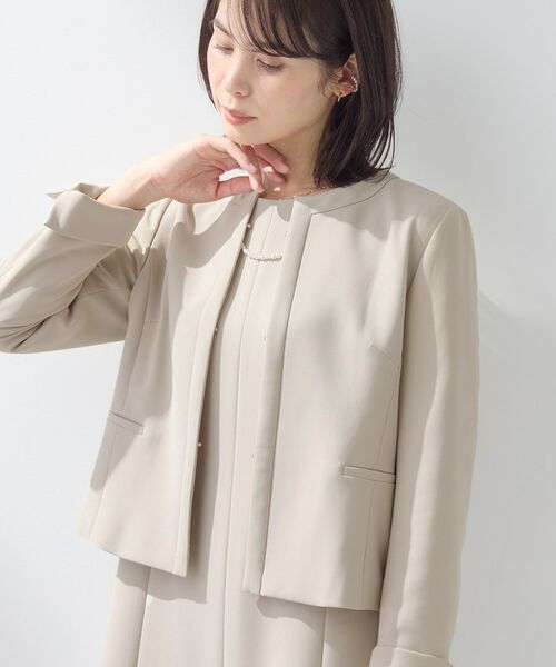 INDIVI / インディヴィ ノーカラージャケット | 【上品光沢/セレモニー/SETUP可能】切り替えデザインジャケット(ベージュ(652))