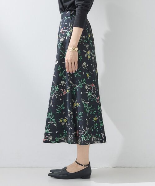 INDIVI / インディヴィ ロング・マキシ丈スカート | 【SETUP可能】モダンフラワー柄フレアスカート | 詳細11