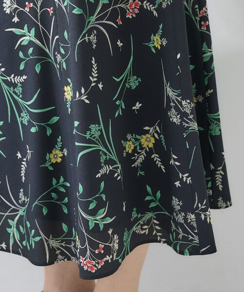 INDIVI / インディヴィ ロング・マキシ丈スカート | 【SETUP可能】モダンフラワー柄フレアスカート | 詳細15