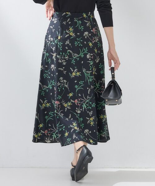 INDIVI / インディヴィ ロング・マキシ丈スカート | 【SETUP可能】モダンフラワー柄フレアスカート | 詳細7