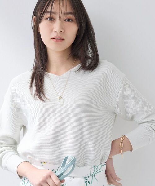 INDIVI / インディヴィ ニット・セーター | 【洗える／軽量】きらめきVネックニット（ライトグレー(011)）