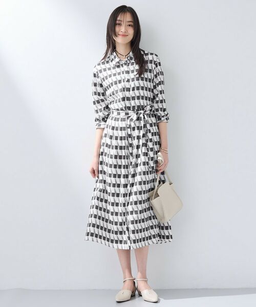 INDIVI / インディヴィ ロング・マキシ丈ワンピース | 【洗える/2WAY】ベルト付き ジオメトリック柄 シャツワンピース | 詳細7