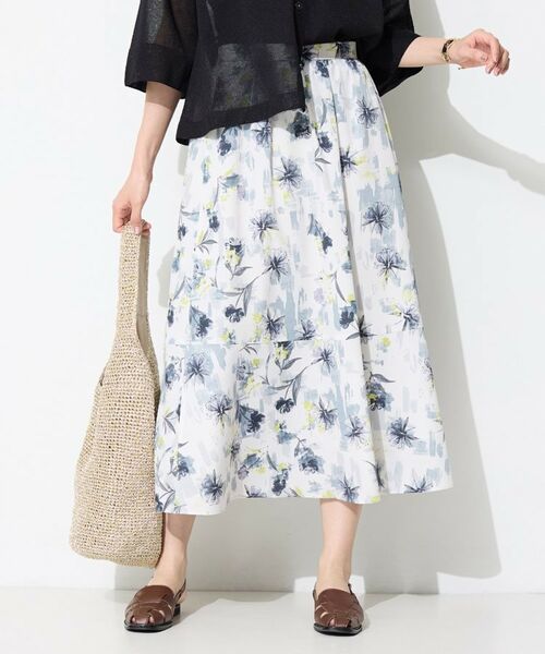 INDIVI / インディヴィ ロング・マキシ丈スカート | 【洗える／SETUP可能】アートフラワープリントスカート（ブラック(119)）