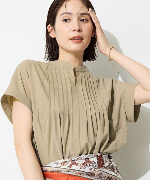 INDIVI / インディヴィ シャツ・ブラウス | 【撥水／UVケア／SETUP可能】軽量タックスキッパーブラウス（ベージュ(052)）