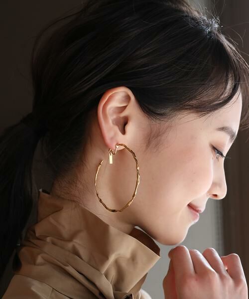 《SUPERIOR CLOSET》Twist Hoop Earrings《ucalypt》