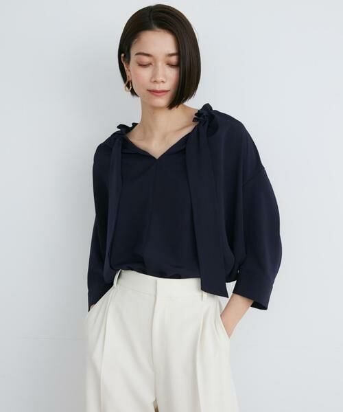 INED / イネド シャツ・ブラウス | 《大きいサイズ》ギャザーボウタイブラウス | 詳細1