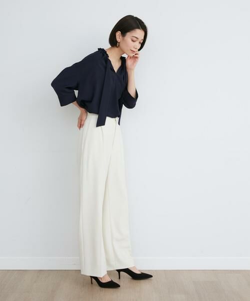 INED / イネド シャツ・ブラウス | 《大きいサイズ》ギャザーボウタイブラウス | 詳細3