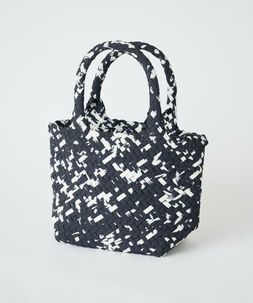 INED/イネド 《SUPERIOR CLOSET》Weaving mini bucket print バッグ《FEEL AND TASTE》 ブラック 40 INED/イネド 《SUPERIOR CLOSET》Weaving mini bucket print バッグ《FEEL AND TASTE》 ブラック 40