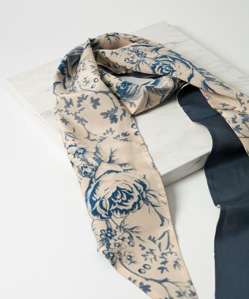 INED/イネド 《FAVORITE》Slim Blue Toile スカーフ《Tapis Noir》 ブルー1 40 INED/イネド 《FAVORITE》Slim Blue Toile スカーフ《Tapis Noir》 ブルー1 40