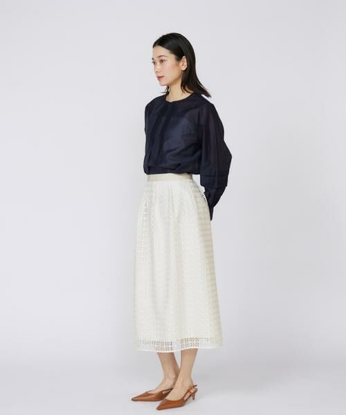 INED / イネド シャツ・ブラウス | シャイニーローンタックブラウス | 詳細4