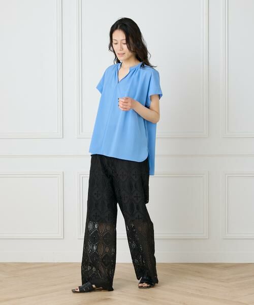 INED / イネド シャツ・ブラウス | 《大きいサイズ》キーネックブラウス | 詳細3