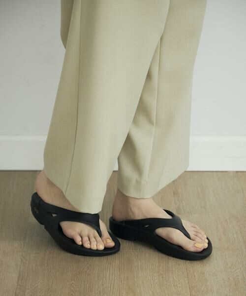 INED / イネド サンダル | Ooriginalサンダル《OOFOS》 | 詳細8