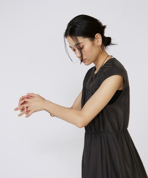 INED / イネド ミニ丈・ひざ丈ワンピース | タックワンピース | 詳細11