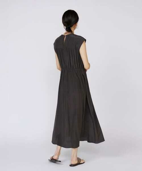 INED / イネド ミニ丈・ひざ丈ワンピース | タックワンピース | 詳細17
