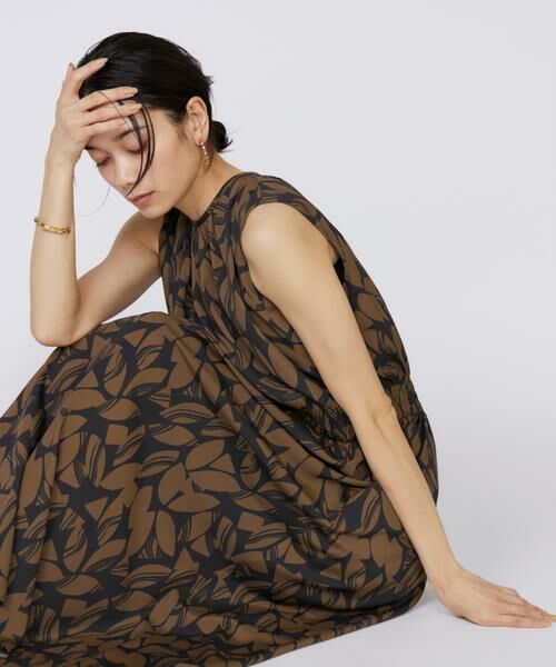 INED / イネド ミニ丈・ひざ丈ワンピース | ノースリーブプリントワンピース | 詳細10