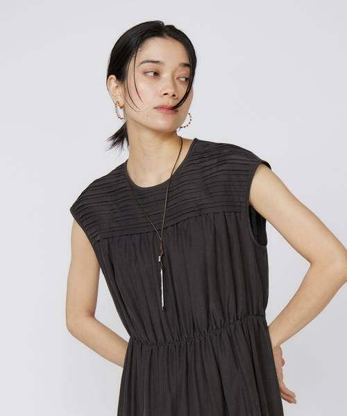 INED / イネド ミニ丈・ひざ丈ワンピース | 《大きいサイズ》タックワンピース | 詳細12