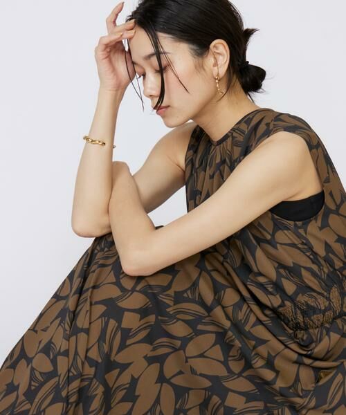INED / イネド ミニ丈・ひざ丈ワンピース | 《大きいサイズ》ノースリーブプリントワンピース | 詳細23