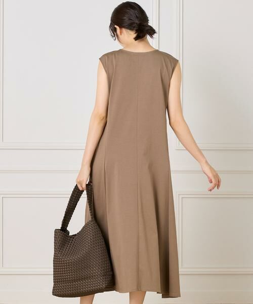 INED / イネド ミニ丈・ひざ丈ワンピース | フレアカットワンピース | 詳細10