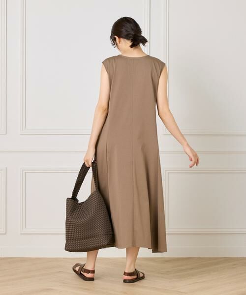 INED / イネド ミニ丈・ひざ丈ワンピース | フレアカットワンピース | 詳細4