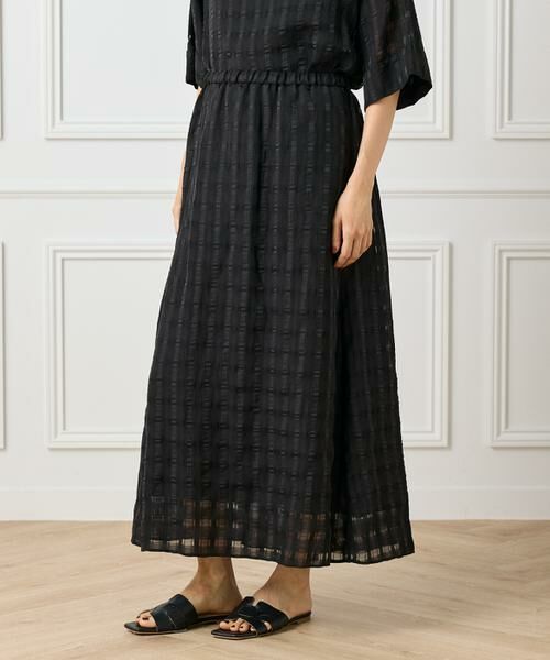 INED / イネド ミニ・ひざ丈スカート | シアーチェックバイアススカート(ブラック)