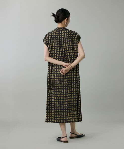 INED / イネド ミニ丈・ひざ丈ワンピース | 《大きいサイズ》デフォルメチェックボウタイワンピース　 | 詳細5