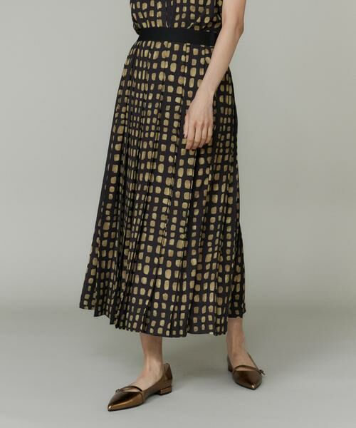 INED/イネド デフォルメチェックプリントスカート ブラック 07