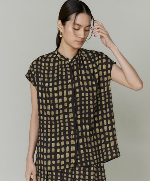 INED / イネド シャツ・ブラウス | デフォルメチェックプリントブラウス | 詳細1