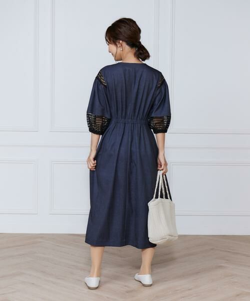 INED / イネド ミニ丈・ひざ丈ワンピース | デニムプリントレース使いワンピース | 詳細4