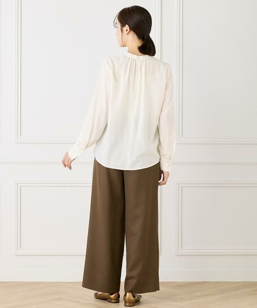 INED / イネド シャツ・ブラウス | Vネックブラウス | 詳細4