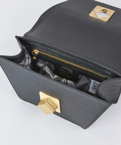 INED / イネド ハンドバッグ | Trapeze Small ショルダーバッグ《ARCADIA》 | 詳細9