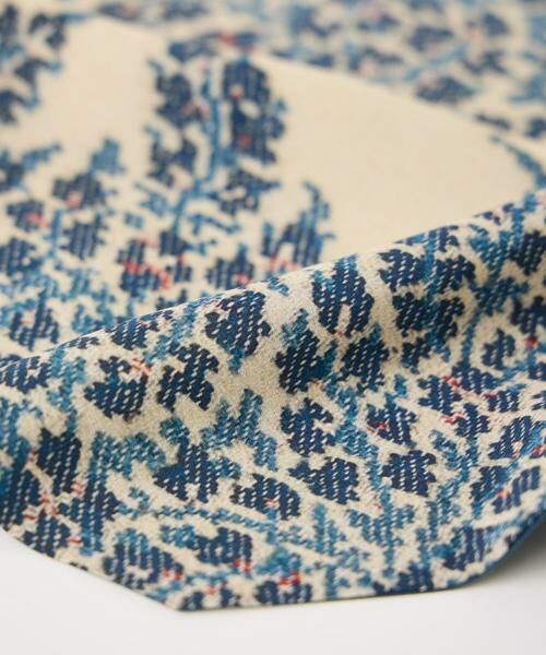 INED / イネド マフラー・ショール・スヌード・ストール | Slim Dina Scarf スリムスカーフ《Tapis Noir》 | 詳細5