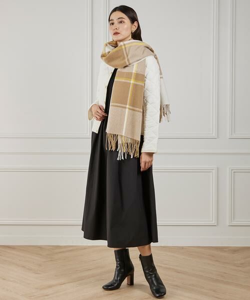 INED / イネド マフラー・ショール・スヌード・ストール | チェック柄ウール100%ストール | 詳細3