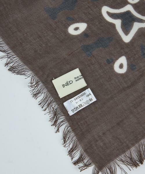 INED / イネド マフラー・ショール・スヌード・ストール | バンダナ柄ストール | 詳細3