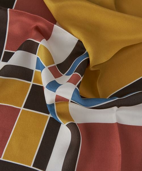 INED / イネド マフラー・ショール・スヌード・ストール | 幾何学柄スカーフ | 詳細2