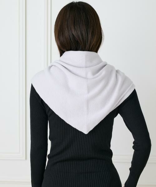 INED / イネド マフラー・ショール・スヌード・ストール | シームレストライアングルカシミヤニットストール《ASAUCE MELER》 | 詳細5