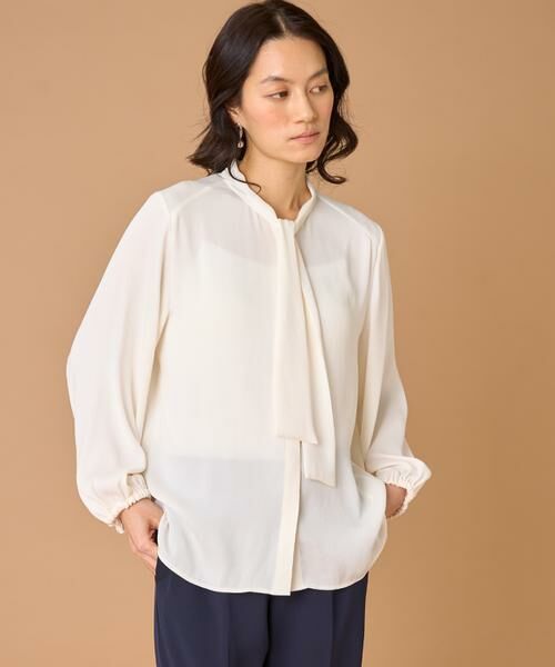 INED / イネド シャツ・ブラウス | 《大きいサイズ》ボウタイブラウス（オフホワイト1）