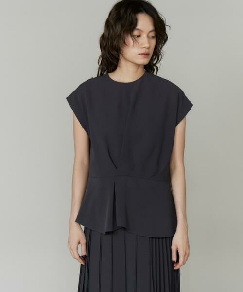 INED / イネド シャツ・ブラウス | 《大きいサイズ》アシンメトリーフレンチスリーブブラウス（グレー1）