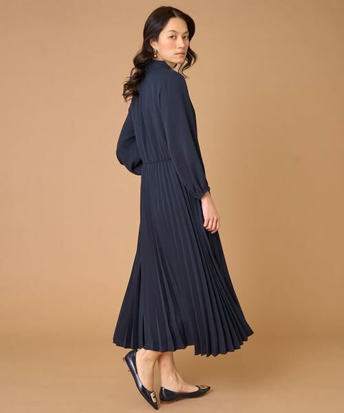 INED / イネド ミニ丈・ひざ丈ワンピース | ボウタイ付きプリーツワンピース | 詳細4