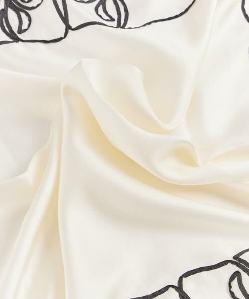 INED / イネド マフラー・ショール・スヌード・ストール | テープエンブロイダリースカーフII《ASAUCE MELER》 | 詳細3