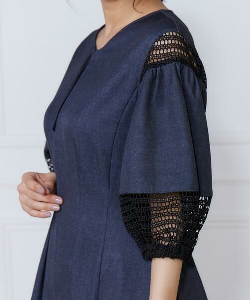 INED / イネド ミニ丈・ひざ丈ワンピース | デニムプリントレース使いワンピース | 詳細13