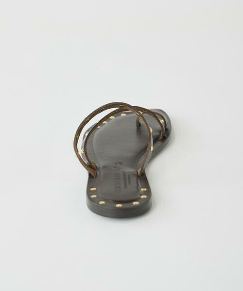 INED / イネド サンダル | スタッズトングサンダル《CORSO ROMA,9》 | 詳細3