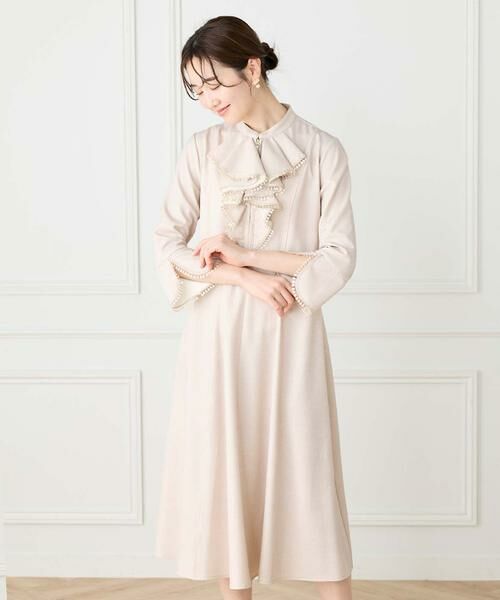 INED / イネド ミニ丈・ひざ丈ワンピース | ラッフル七分袖ワンピース（ベージュ2）