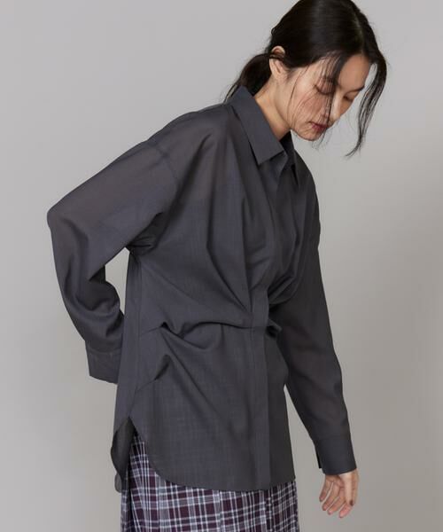 INED / イネド シャツ・ブラウス | ドレープタックシャツ《la veille by SUPERIOR CLOSET》｜こなれ感漂うスマートなシアーシャツ（チャコールグレー3）