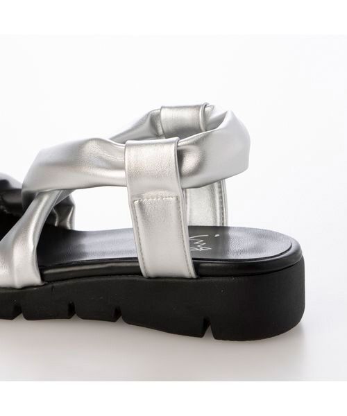 新品・未使用 イングサンダル IN1102BW06728_thumb.jpg