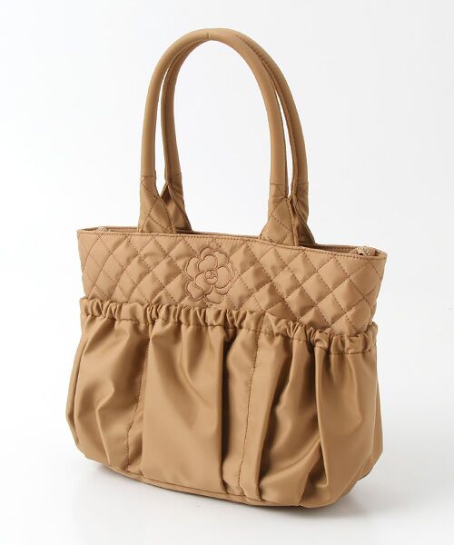 INGEBORG / インゲボルグ トートバッグ | 【アウトレット】カメリア刺繍キルティングトートバッグ（ベージュ）
