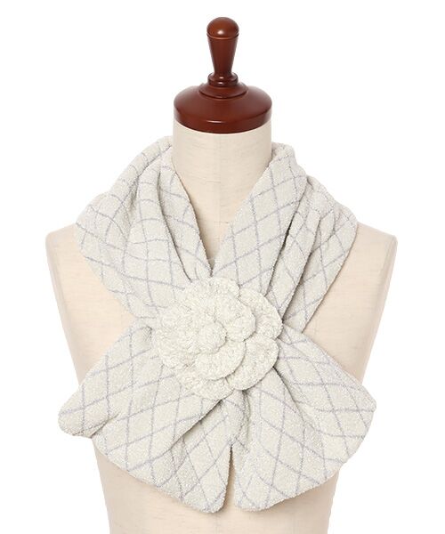 INGEBORG / インゲボルグ マフラー・ショール・スヌード・ストール | 【アウトレット】キルティング風ジャガード編みニットミニショール（オフ）