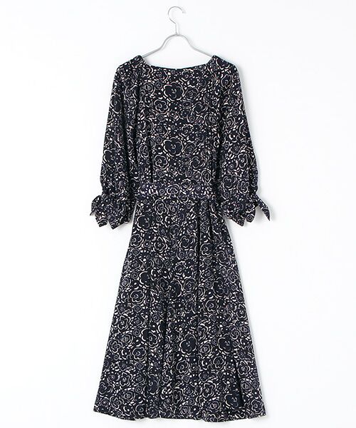 インゲボルグ●新品●9●カメリア刺繍のワンピース INGEBORG 未使用 インゲボルグ カメリア プリント ミニ