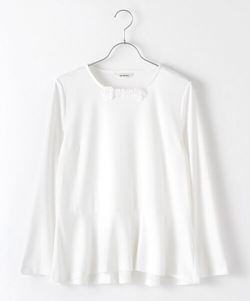 INGEBORG フラワーモチーフ付きカットソー フラワーモチーフ付きボリュームスリーブカットソー｜ピンク