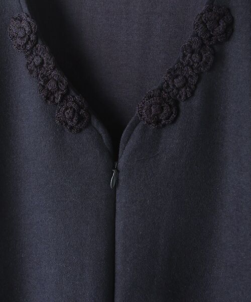 INGEBORG / インゲボルグ ロング・マキシ丈ワンピース | 【OUTLET】フラワーモチーフ付カットソーワンピースセンタースリット入 | 詳細9