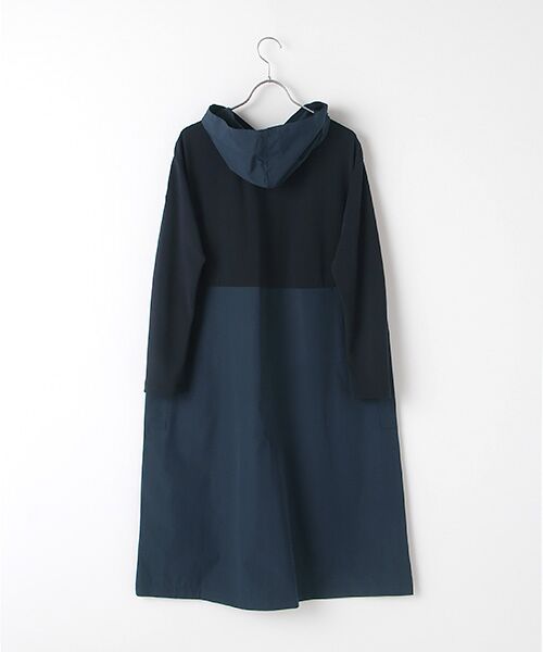 セール】 【OUTLET】マットストレッチポンチコンビフーディ